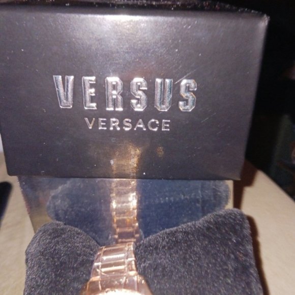 Versace Canton Road watch - Picture 4 of 5